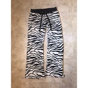 Derek Heart Zebra Sleep Pants Size M